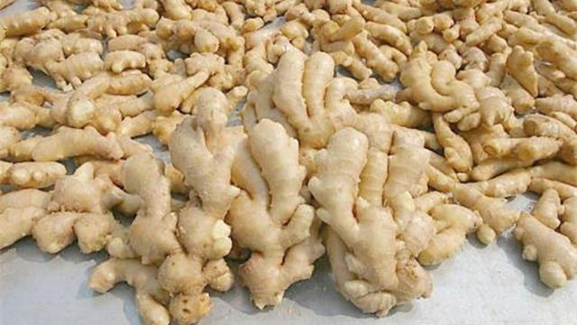 The difference between ginger flower and ginger