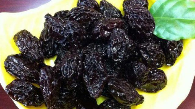 The difference between prunes and plums